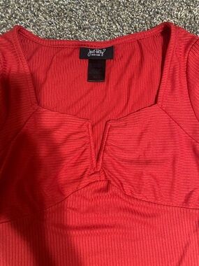 Just Reilly Red Ribbed Square-V Front Tank